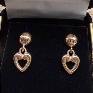 JAMES AVERY RETIRED 14k Gold Dangle Scrolled Heart Earrings